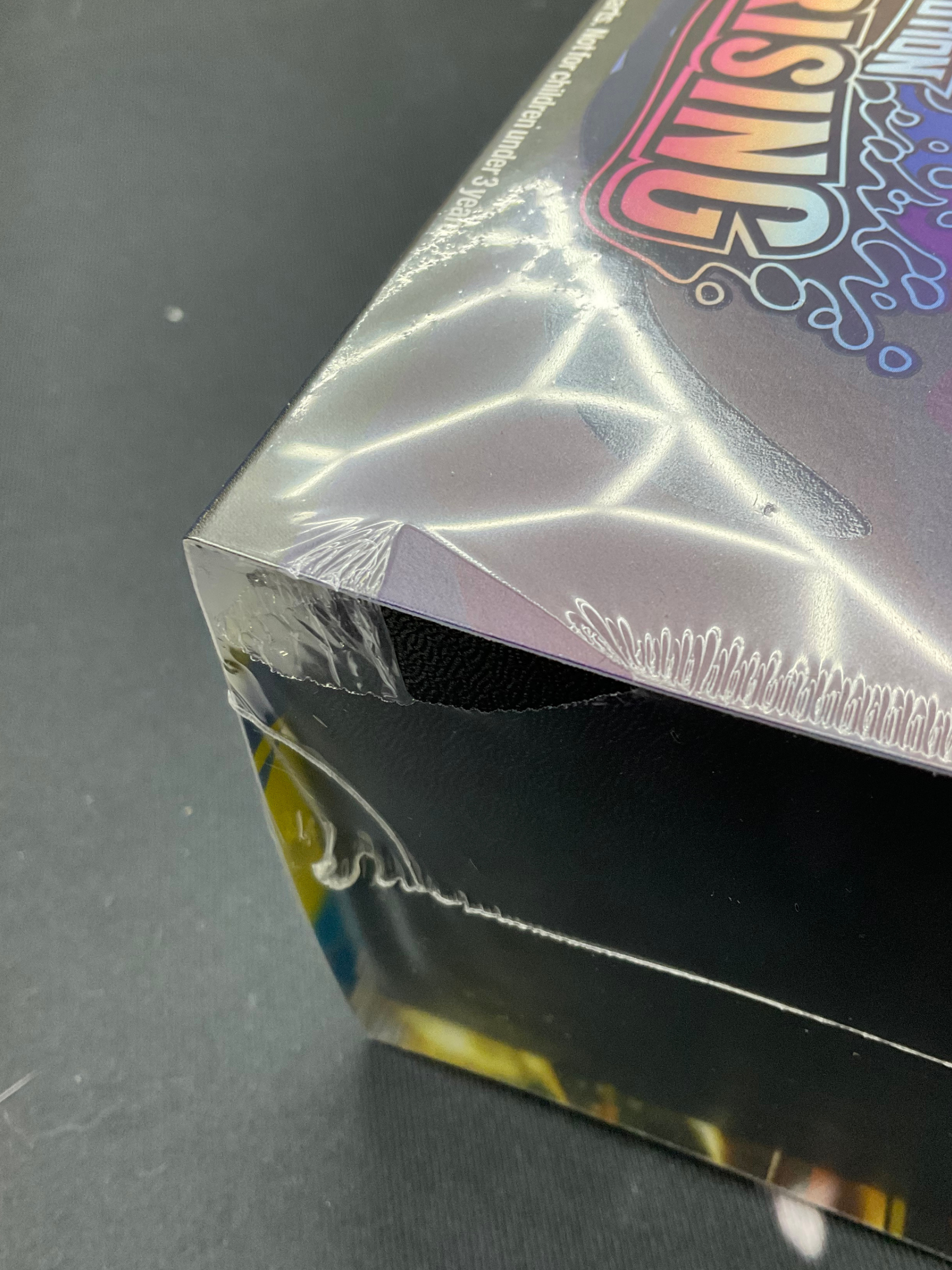 Chaos Rising Elite Trainer Box [Damaged No. 154]