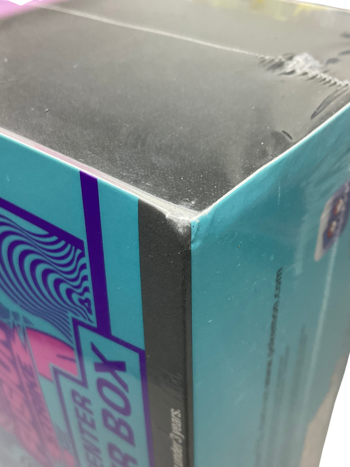 Fusion Strike Pokemon Center Elite Trainer Box (Exclusive) [Damaged No. 211]