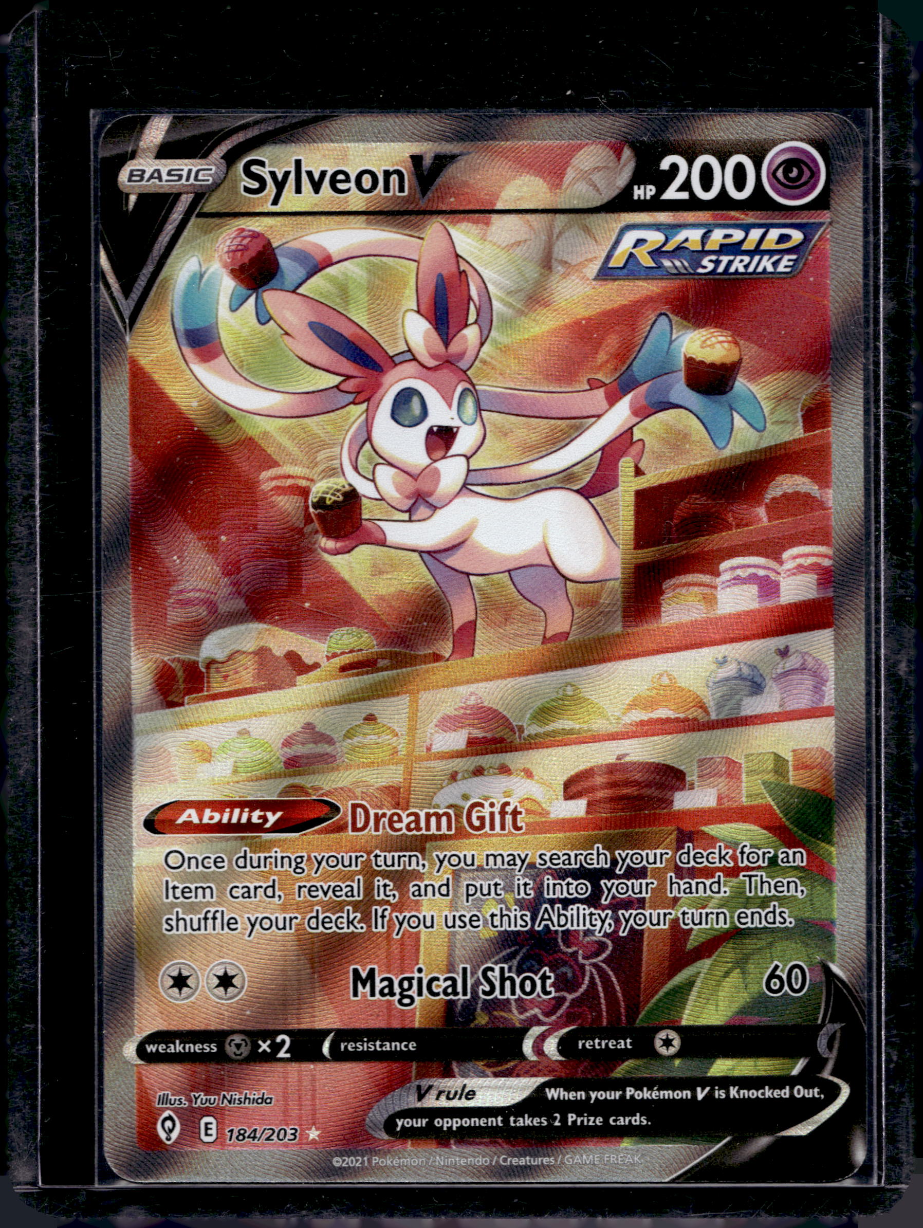 Sylveon V 184/203 Raw RookieLegends